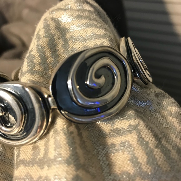 Hard to find sterling bracelet - Picture 7 of 8